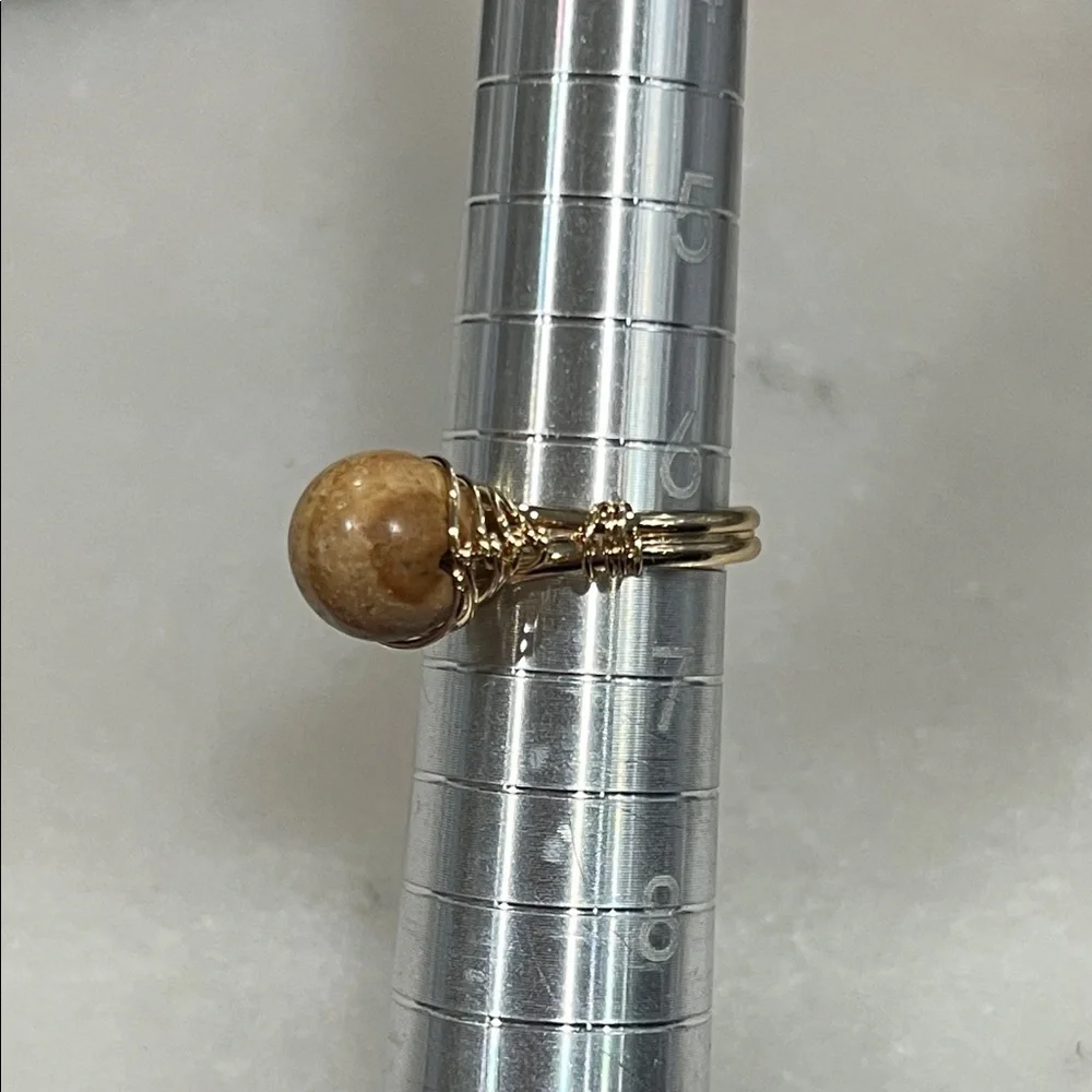 Elegant Gold and Brown Jasper Stone Ring